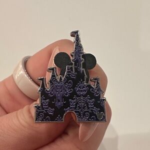 Disney PinWDW - Haunted Mansion - Cinderella Castles - Hidden Disney 2025.